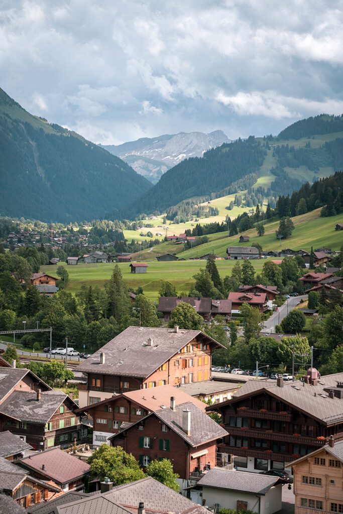 Switzerland by train: travel guide 17