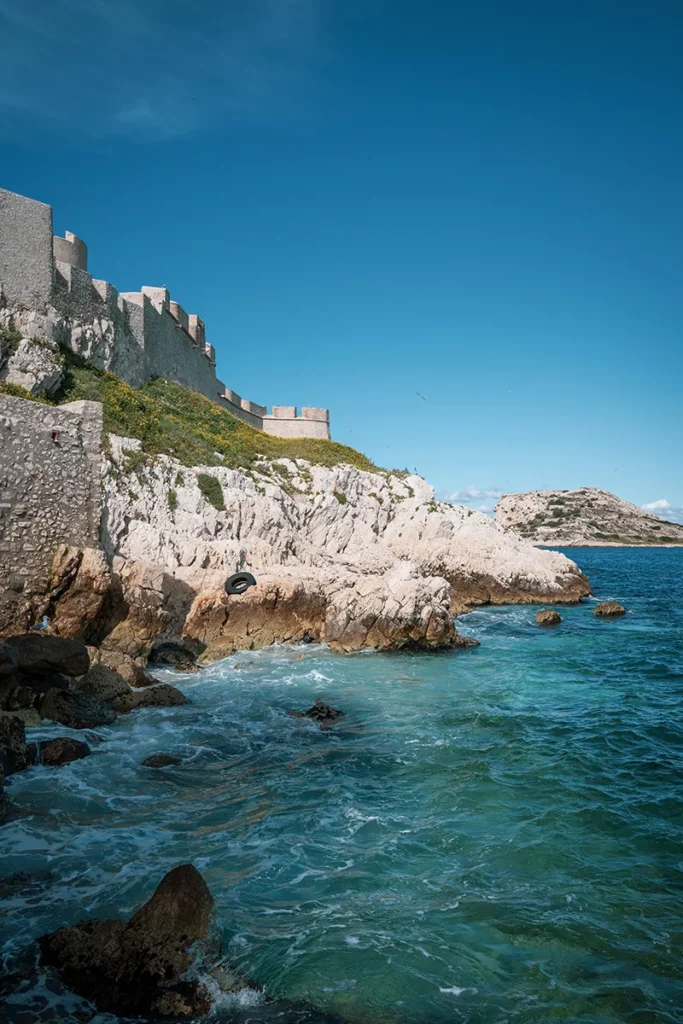 Visite du château d'If à Marseille : entre histoire et légendes 3